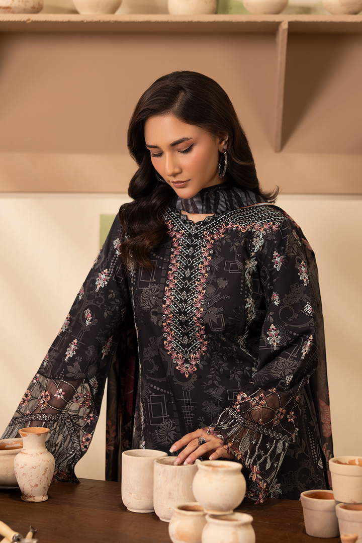 Bianca - Printed Luxury Pret (3PC)