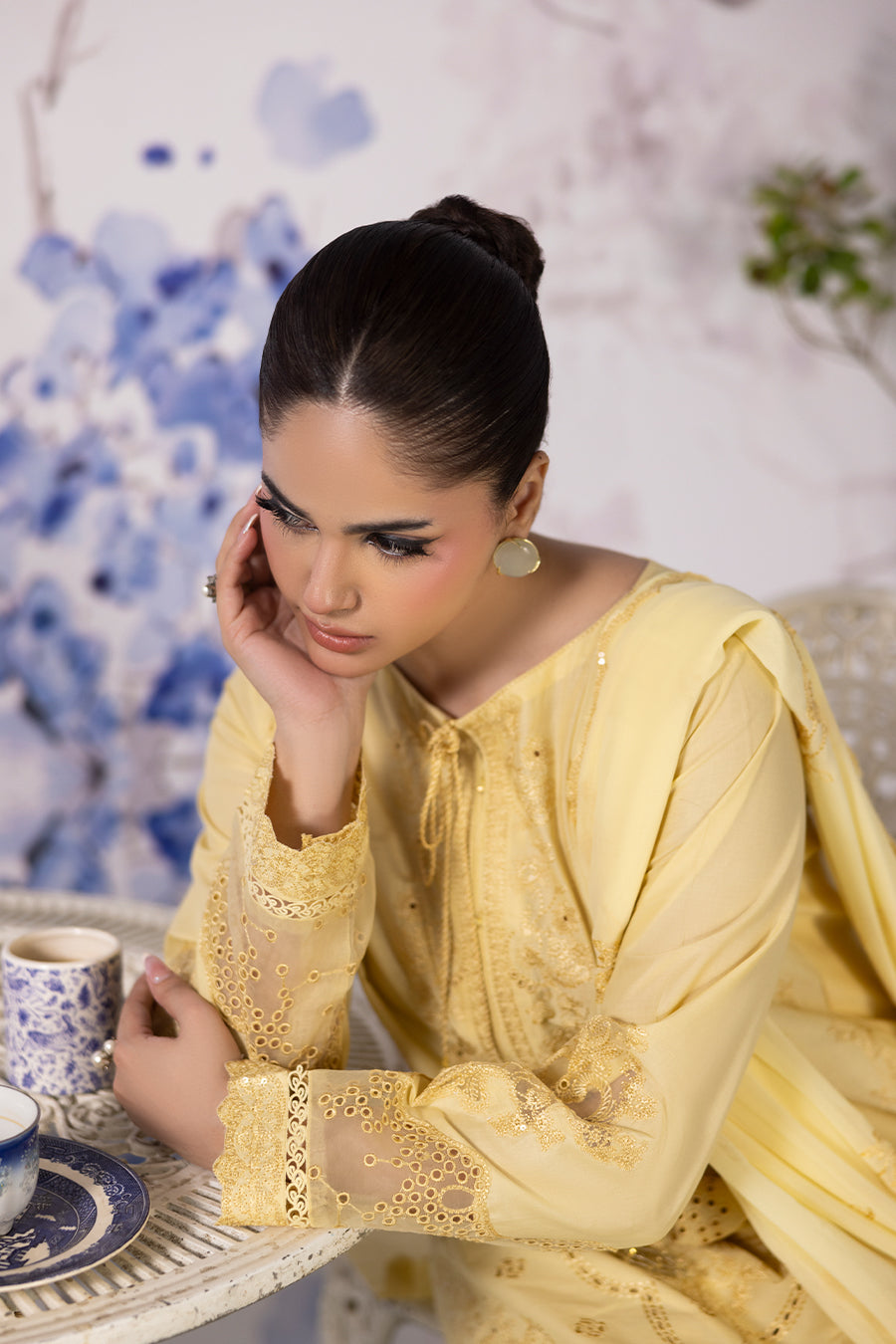 Amber- Luxury Pret (3PC)