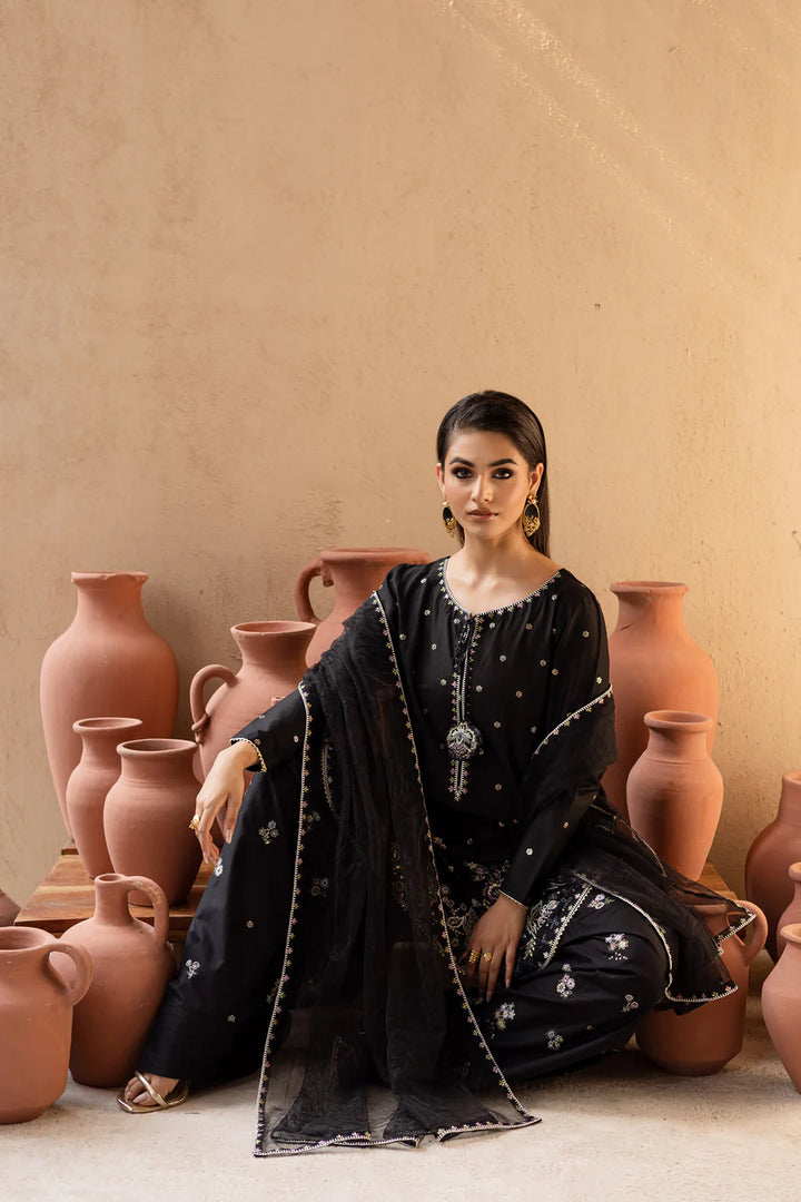 Siyah Gul - 3 PC Embroidered Dress