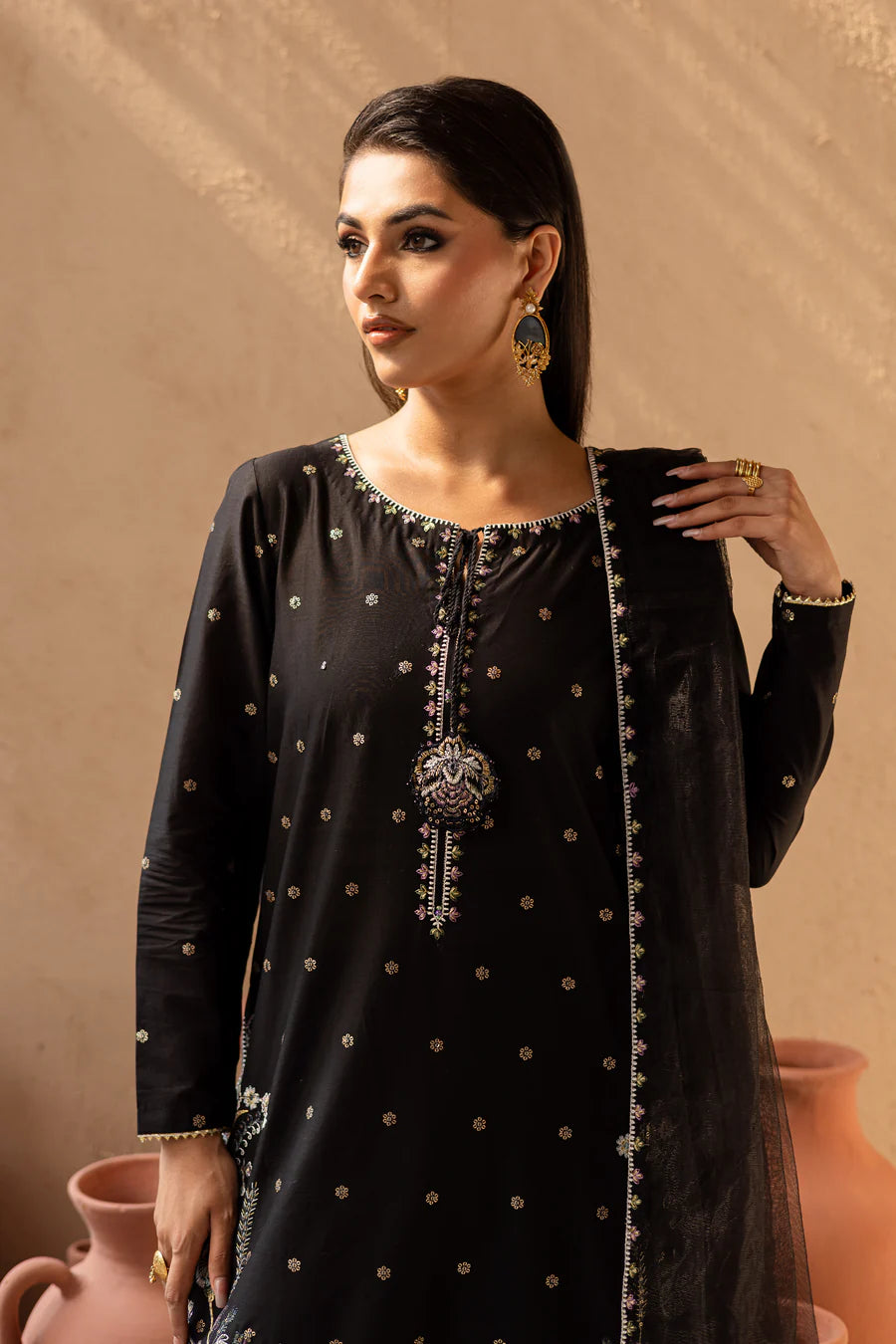 Siyah Gul - 3 PC Embroidered Dress
