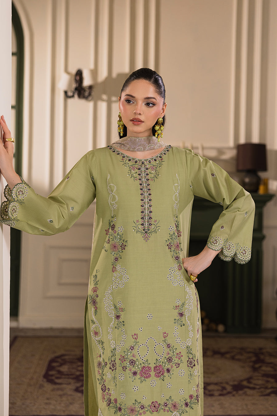 Apatite- Luxury Pret (3PC)