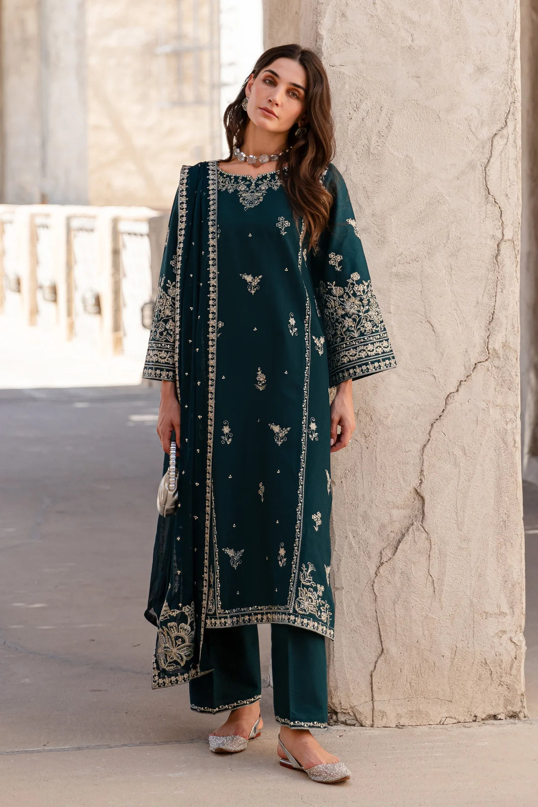 Enya 3Pc - Embroidered Khaddar Dress