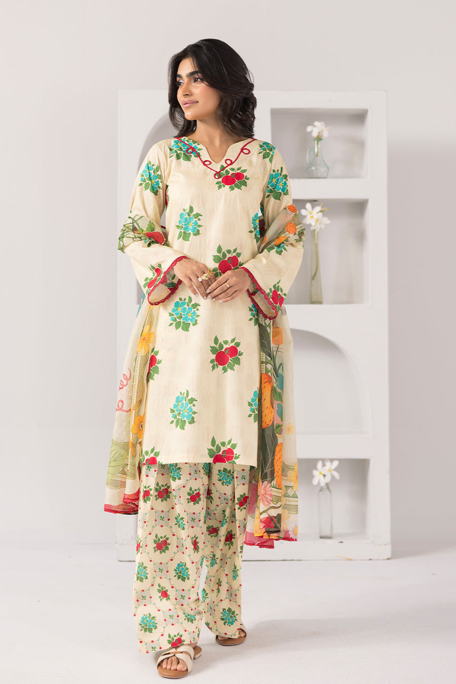 Golden Glow-Printed Luxury Pret(3Pcs)