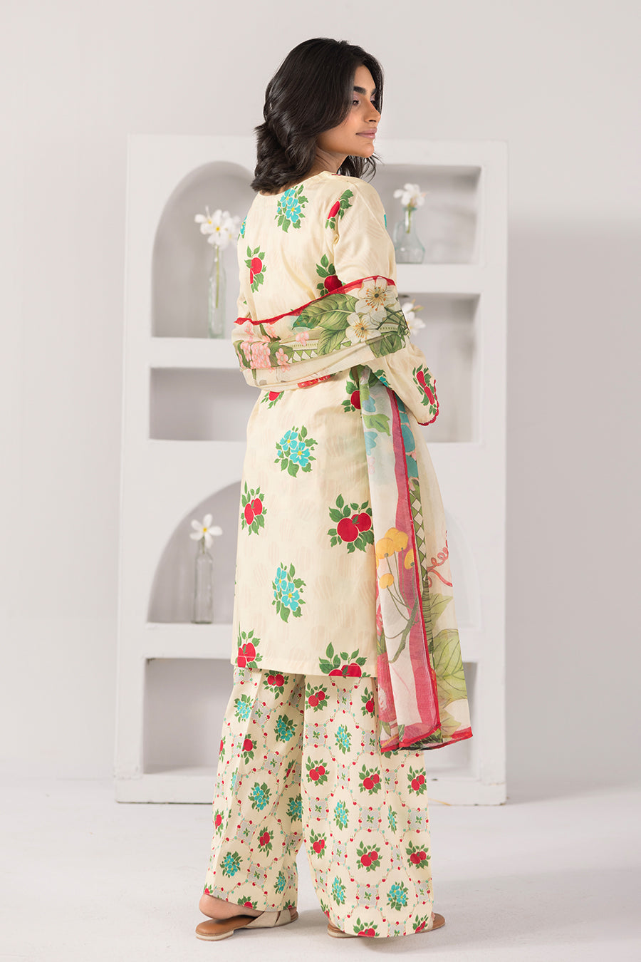Golden Glow-Printed Luxury Pret(3Pcs)