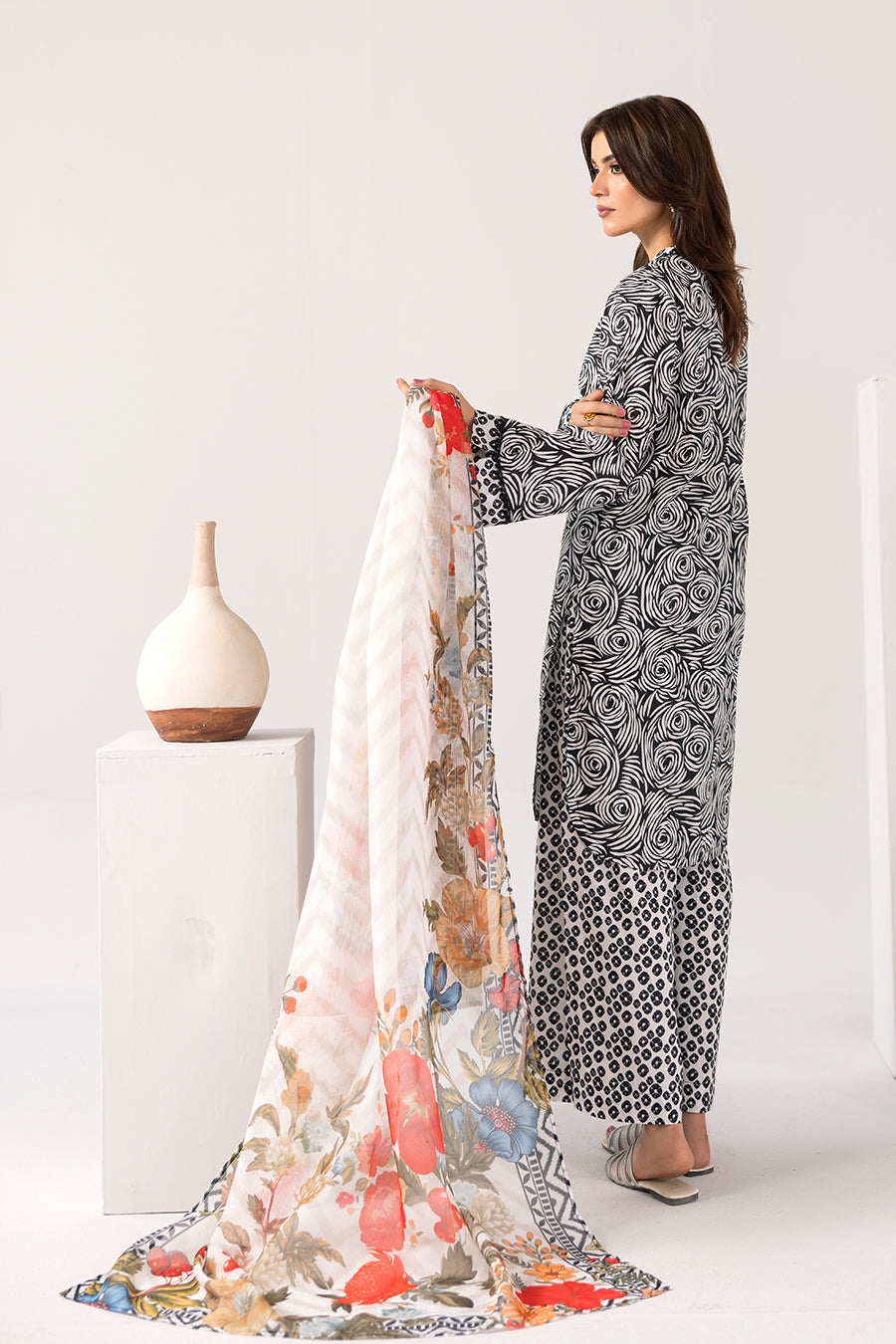 Luna Noir- Printed Luxury Pret(3Pcs)