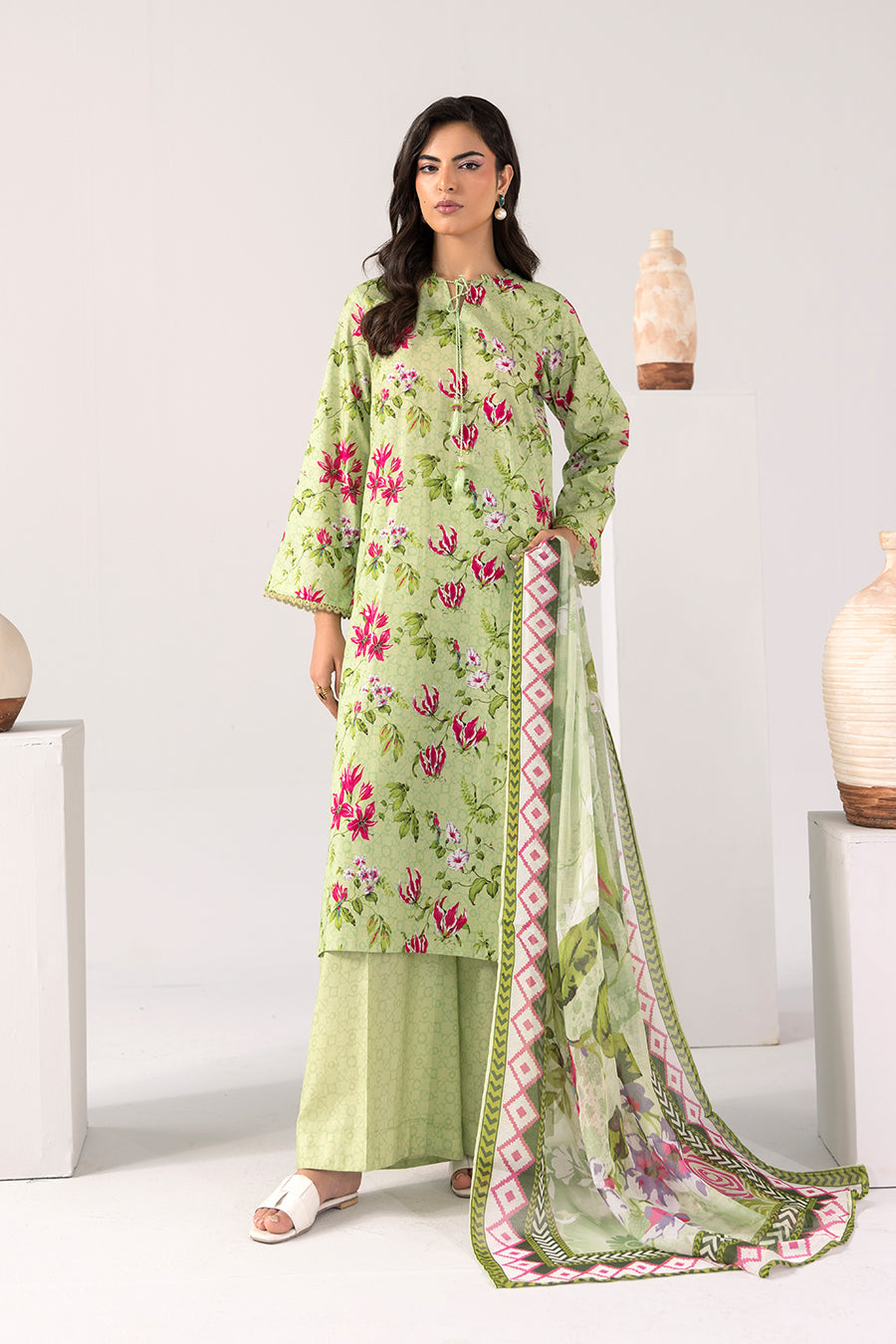 Petal Poetry-Printed Luxury Pret(3Pcs)
