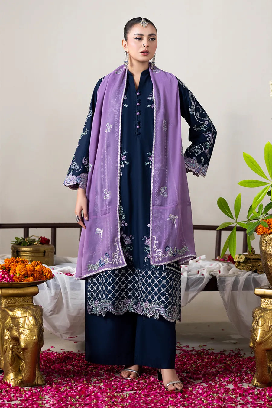 Neelam Emb-3PC - Zeenat Pret
