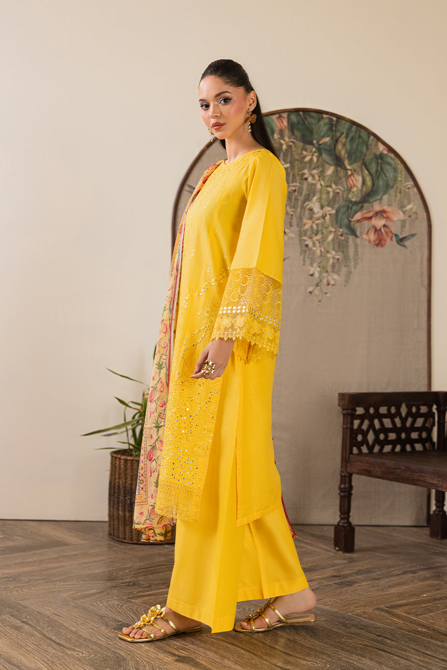 Golden Topaz Emb-3PC - Zeenat Pret