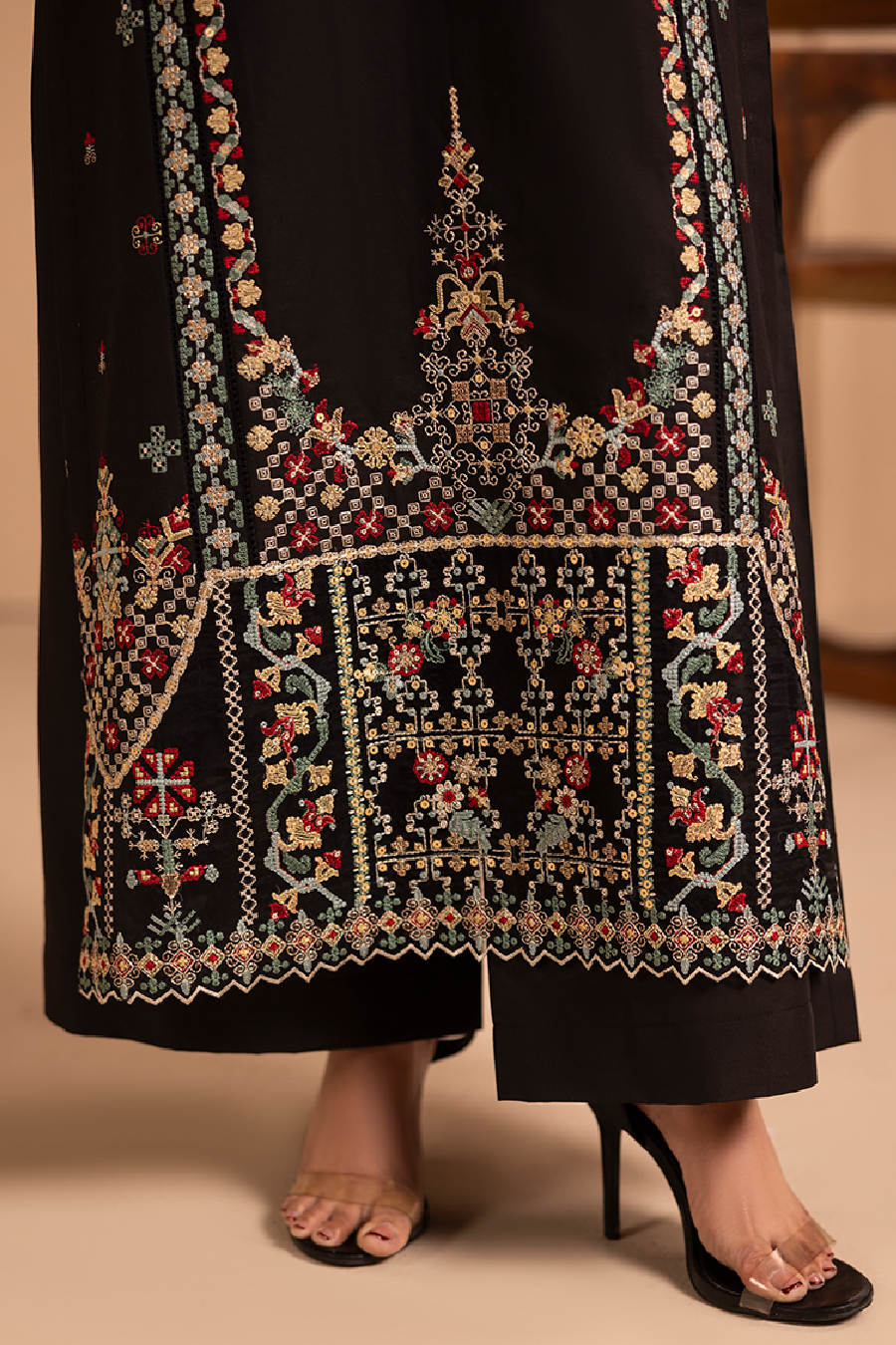 Jabeen Emb-3PC - Zeenat Pret