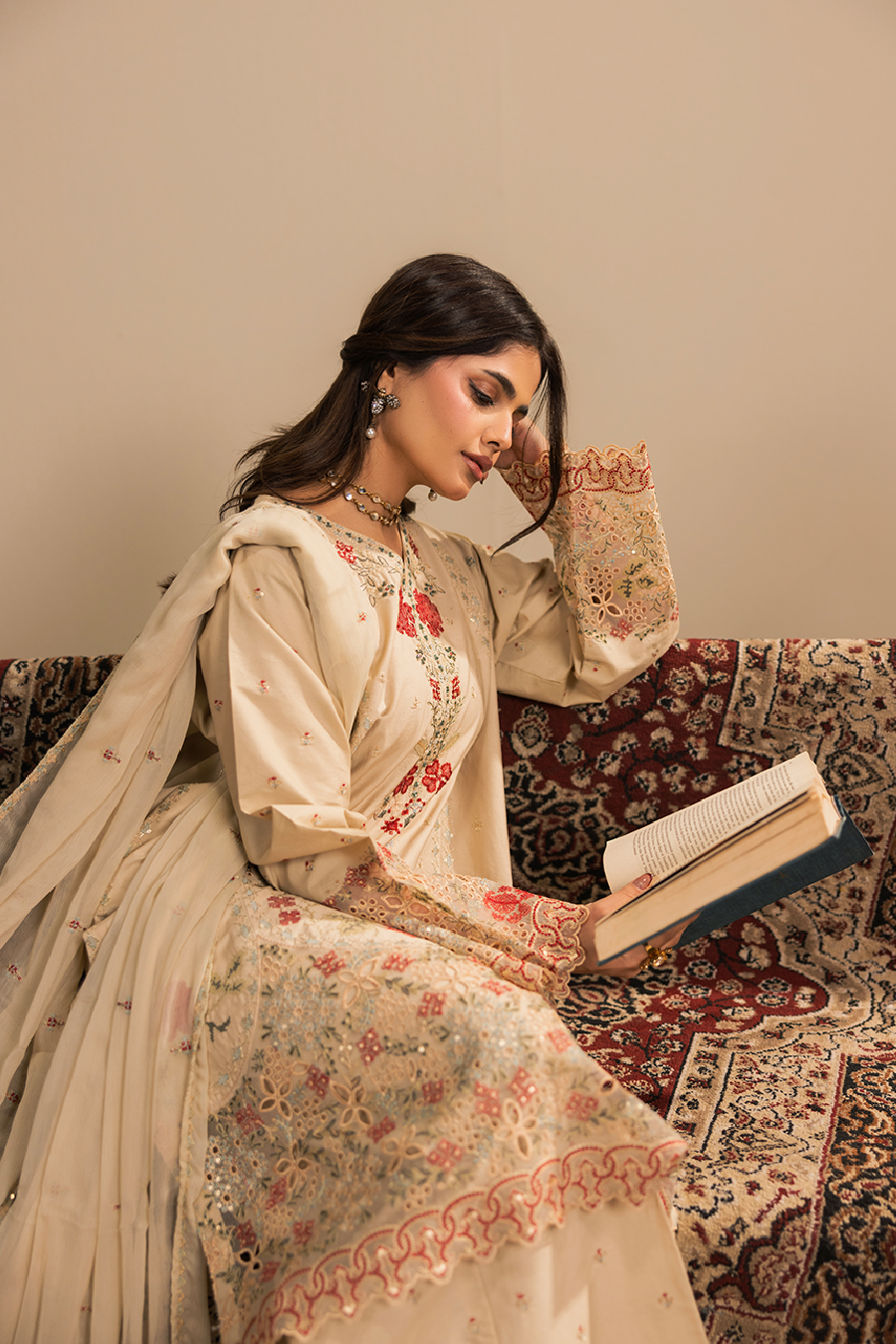 Mushq Emb-3PC - Zeenat Pret