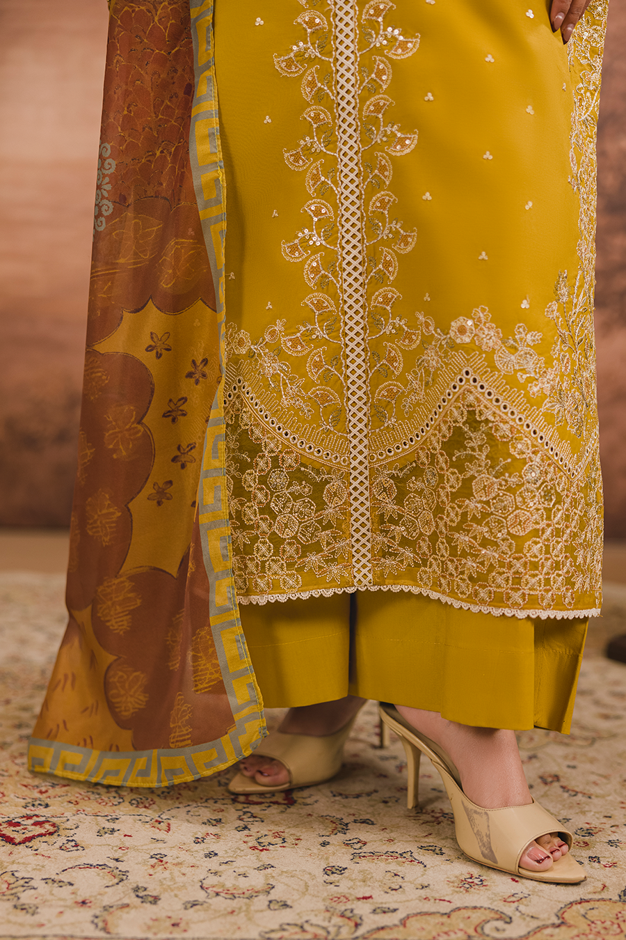 Nazneen Emb-3PC - Zeenat Pret