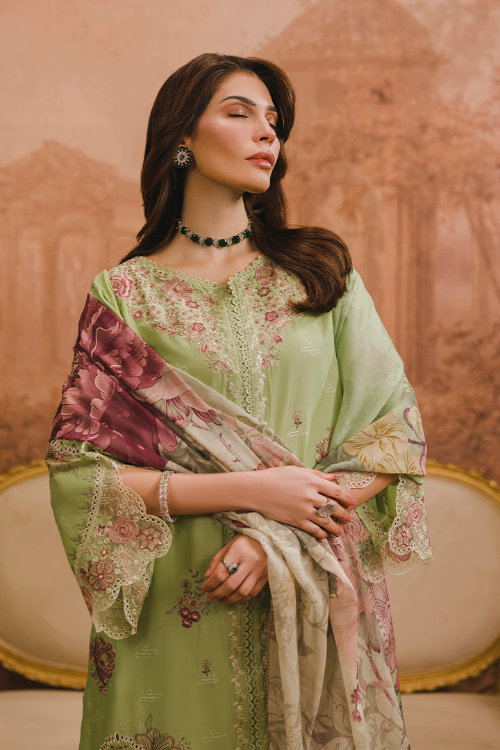 Niora Emb3PC - Zeenat Pret