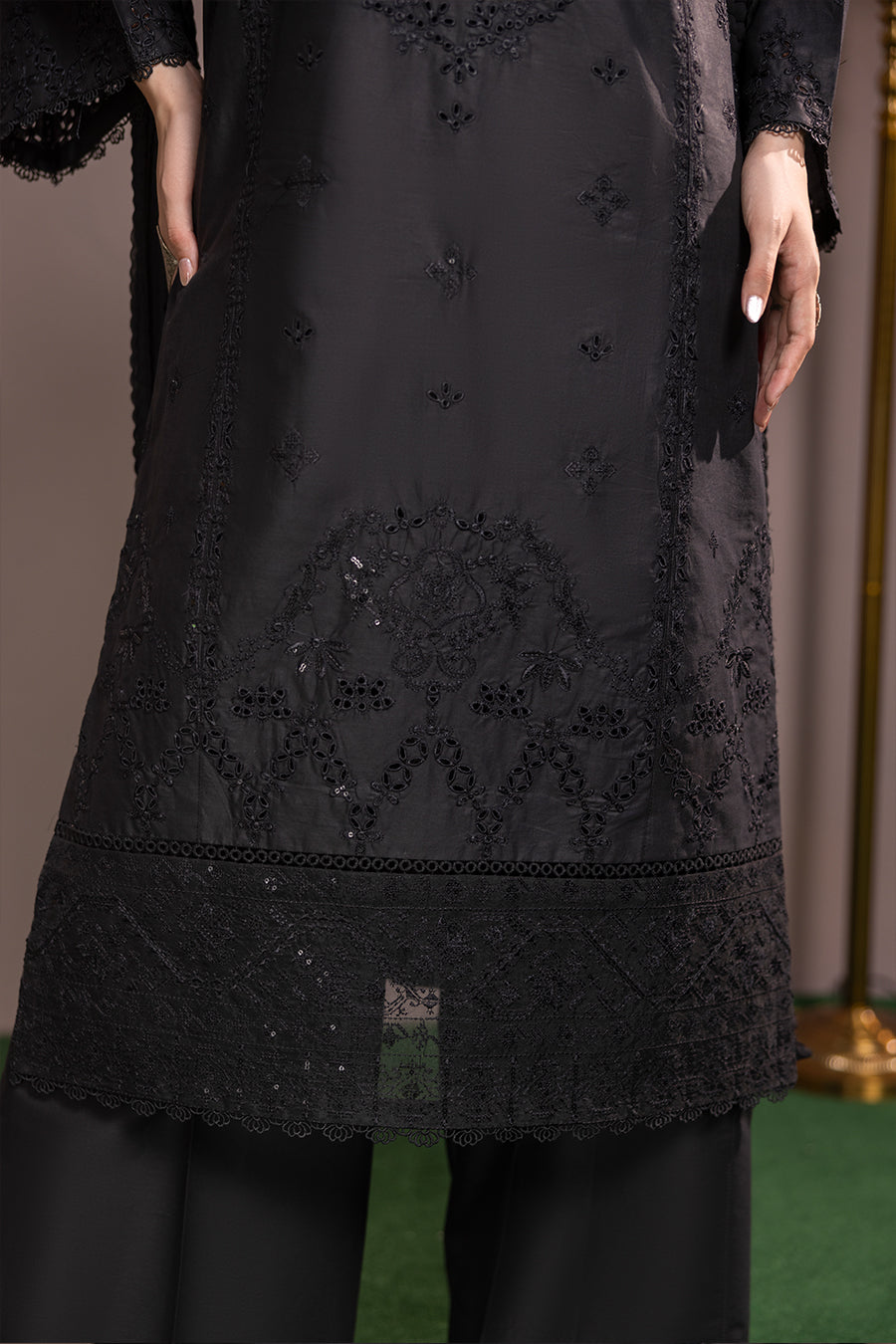 Obsidian Emb-3PC - Zeenat Pret
